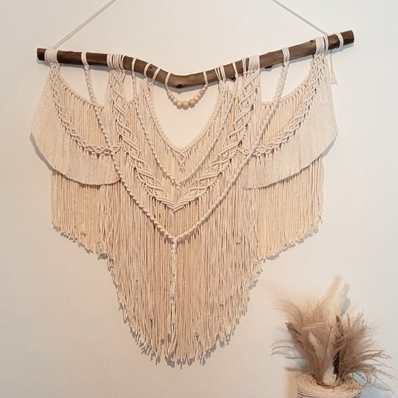 מקרמה גדול לקיר