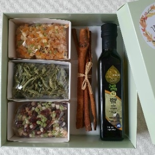 מארז שמן זית וחליטות פירות