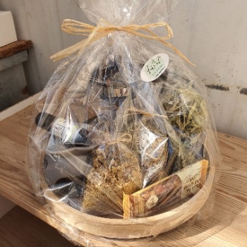 מארז קנקן תה וחליטות מבריאות+ מבער ושמן אתרי