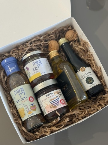 מארז כפרי סגנון 16