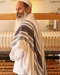 טלית בעבודת יד