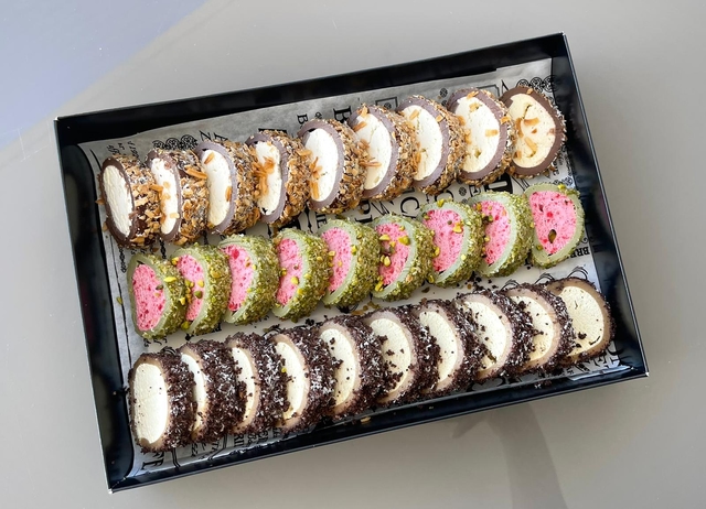 מארז סושי פירות ושוקולד 27 יחידות