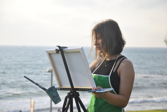 סדנת אומנות בחוף