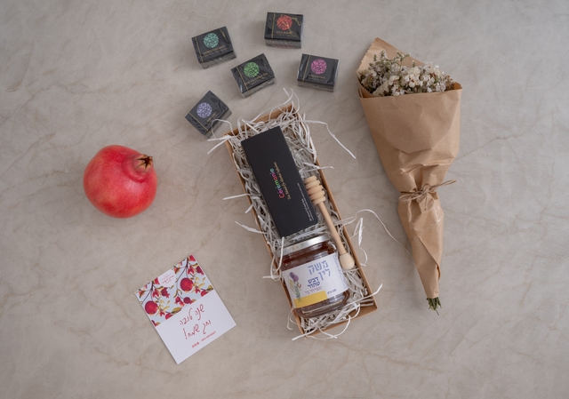 "מארז "חגיגת תה ודבש