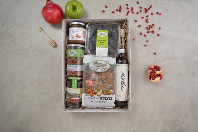 "מארז חגיגי "מתיקות מהטבע