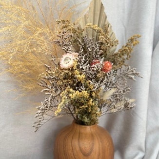 זר AFRICA בכלי במראה של עץ כפרי