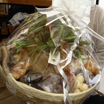 סלסלה מיוחדת לט"ו בשבט