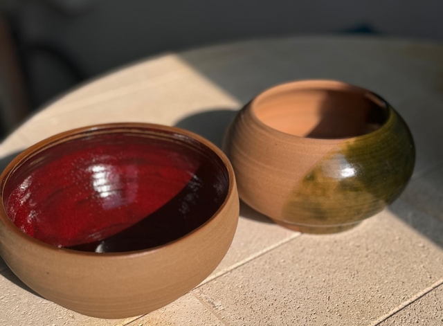 קערת קרמיקה מגוון צבעים וגדלים