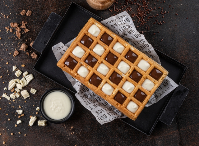 ארוחת חצי קילו גלידה ווופל פלגי