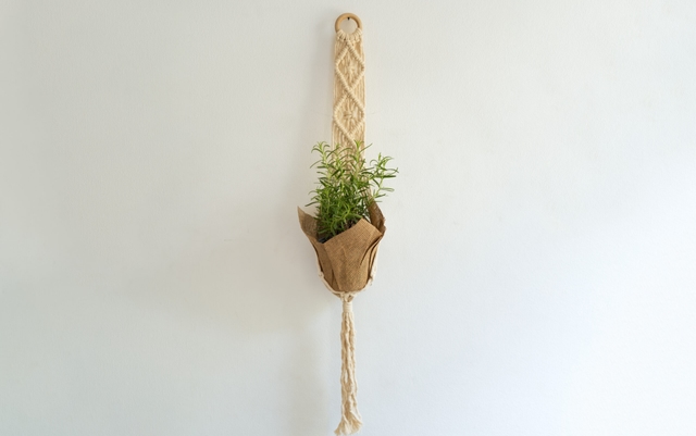 מקרמה בעבודת יד