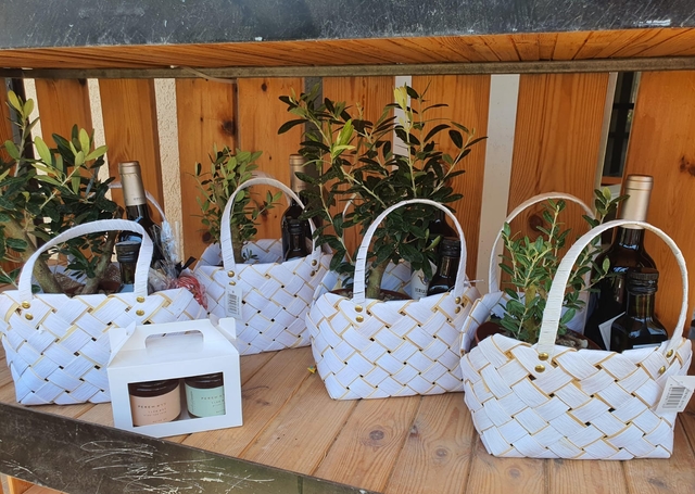 מארזים מיועד עבור טיולי גבעולים